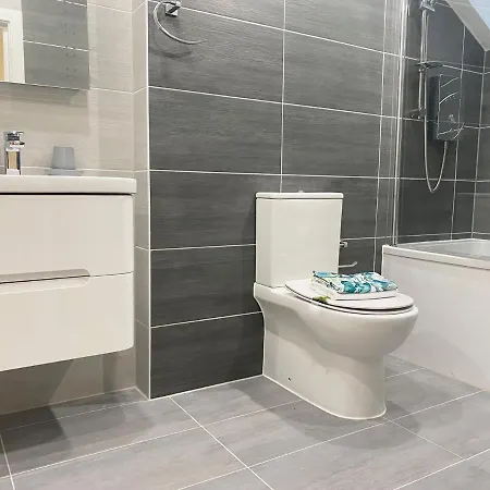 4 Buttermere House, Cumbria With Parking By Guestz *