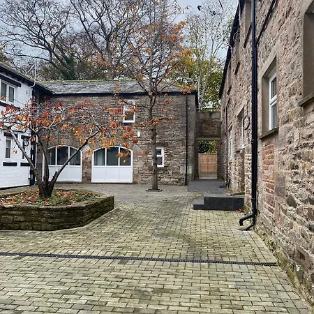 4 Buttermere House, Cumbria With Parking By Guestz Kirkby Thore